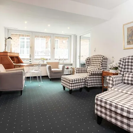 Haus Koebesine 3 * جويست
